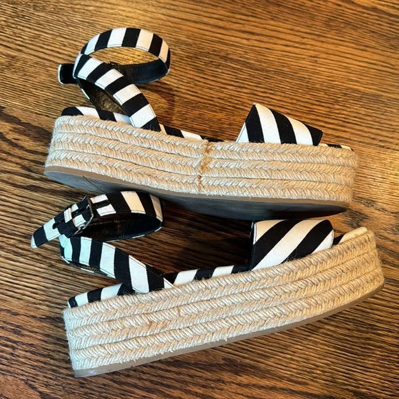 MIU MIU Canvas Black & White Striped Cloth Espadrilles. Buckle ankle straps. - Picture 6 of 10